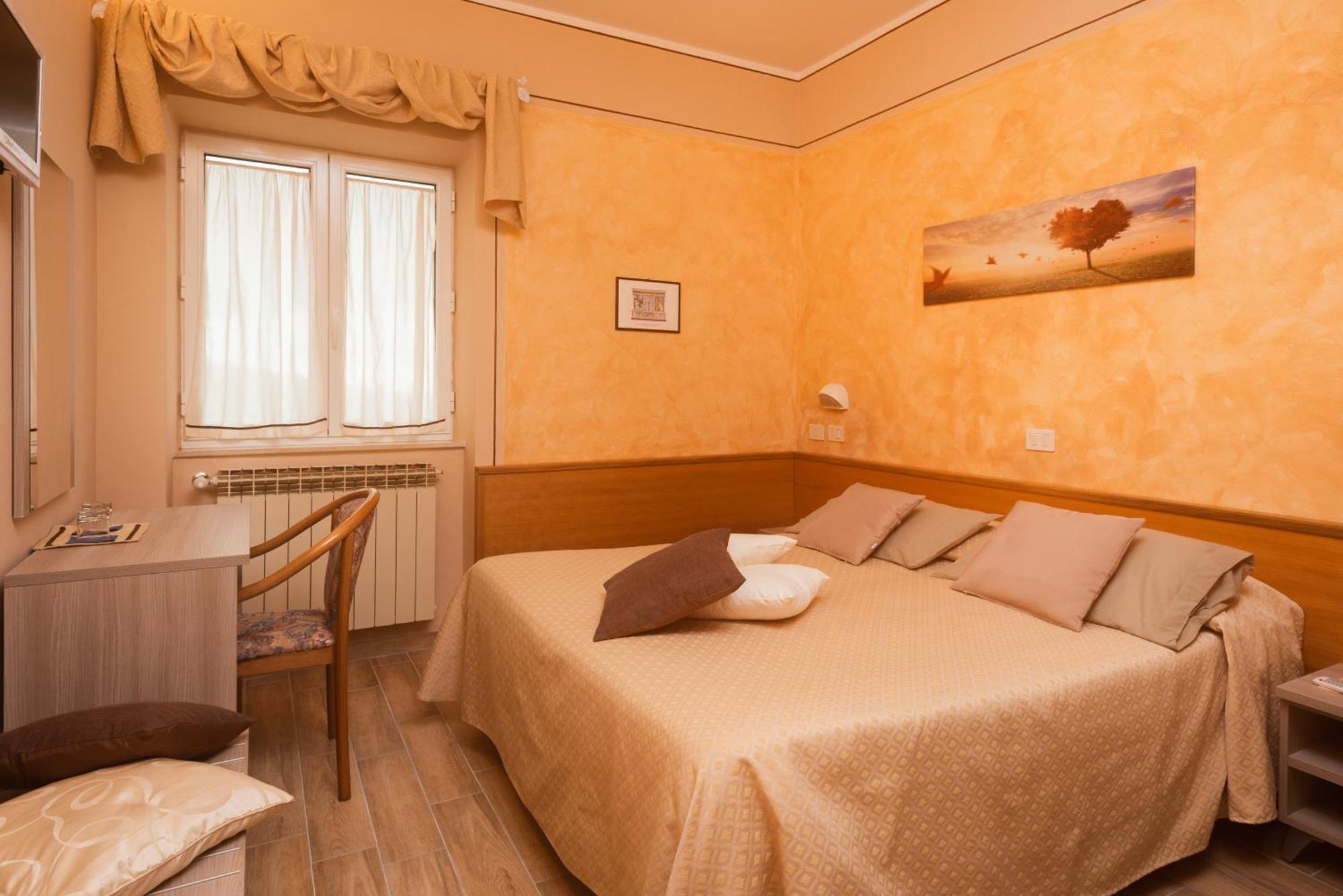Albergo Ristorante Il Fungo Santa Fiora Exterior photo