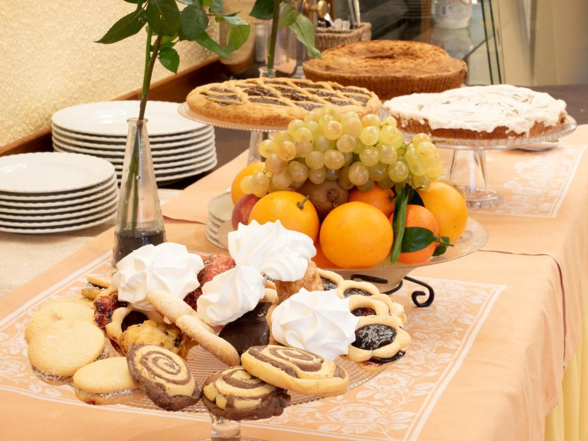 Albergo Ristorante Il Fungo Santa Fiora Exterior photo